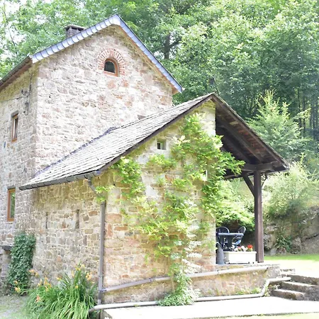 Holiday home In The Heart Of The Ardennes Woods, Cleaning Included *